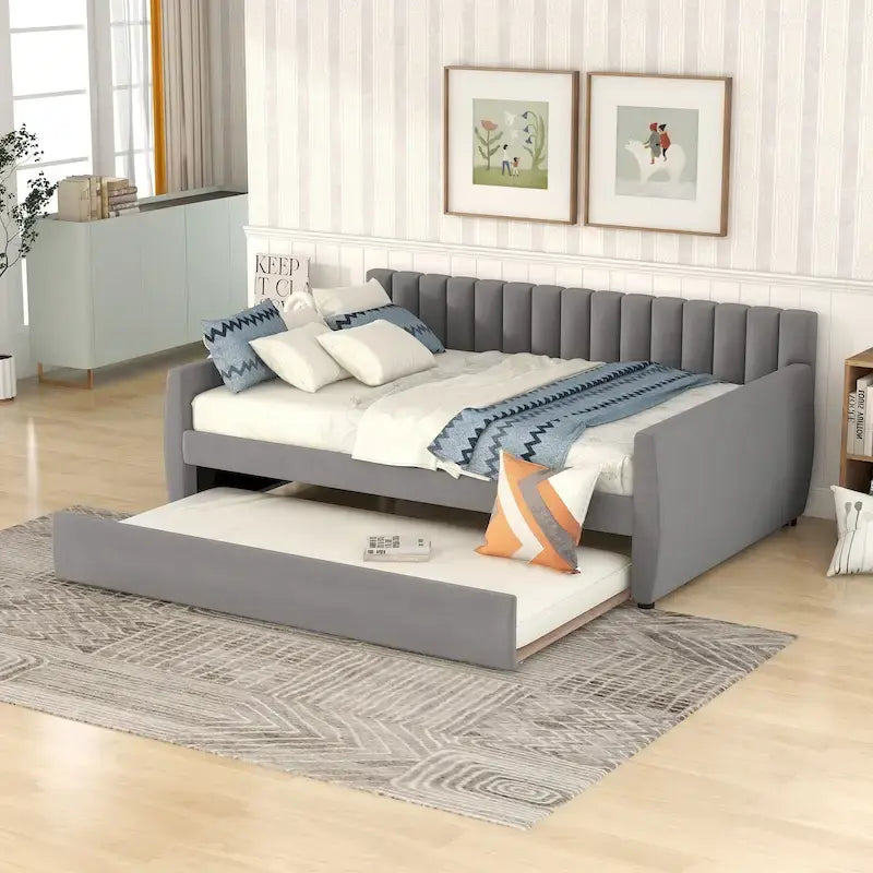 Daybed in velluto con letto estraibile e doghe in legno