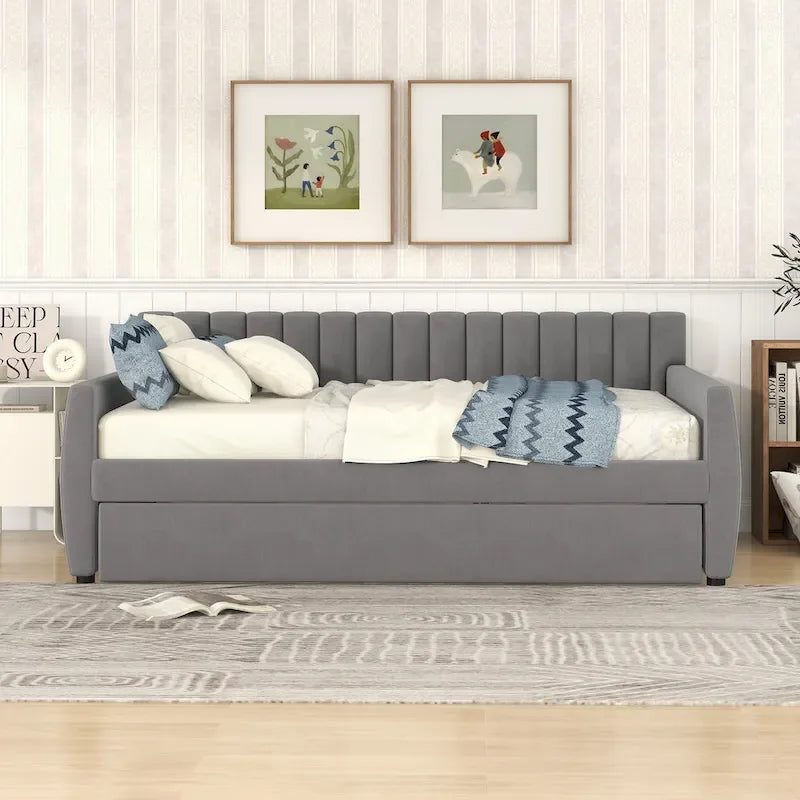 Daybed in velluto con letto estraibile e doghe in legno