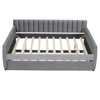 Daybed in velluto con letto estraibile e doghe in legno