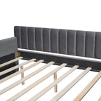 Daybed in velluto con letto estraibile e doghe in legno