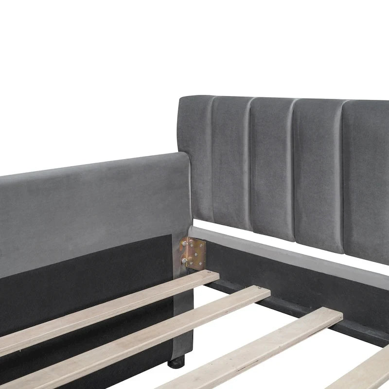 Daybed in velluto con letto estraibile e doghe in legno