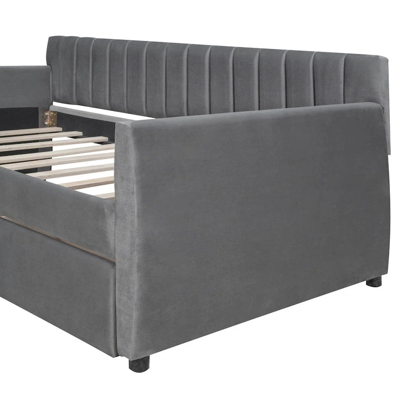 Daybed in velluto con letto estraibile e doghe in legno