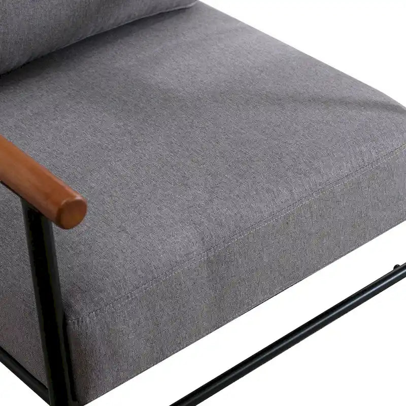 Comoda poltrona singola imbottita per soggiorno